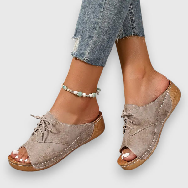 Sandály ve vintage stylu